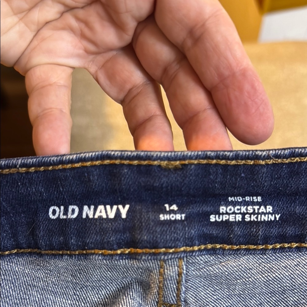 Old Navy Rockstar Mid-Rise Jeans in Blue - super skinny - size 14S